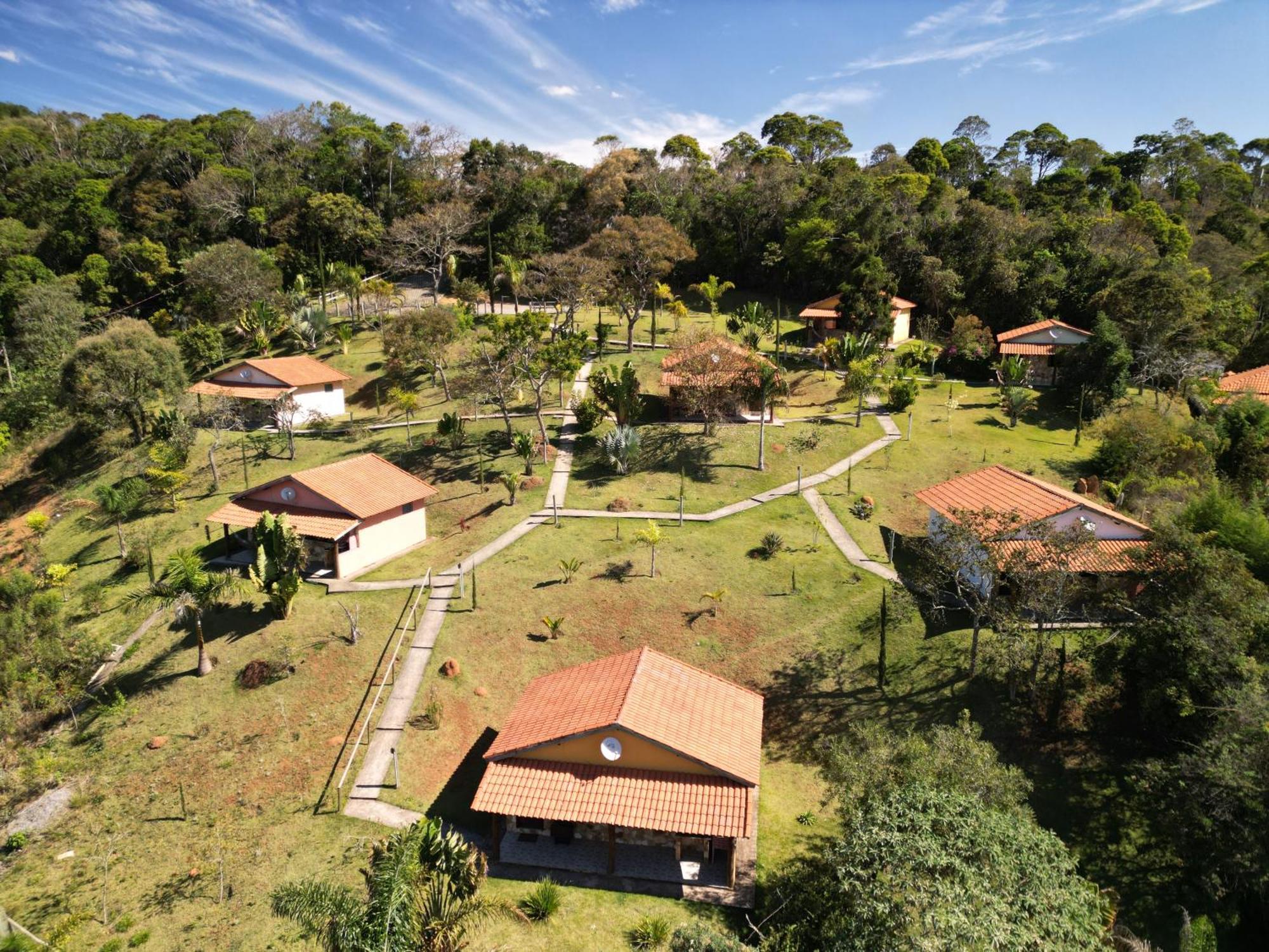 Conceição da Ibitipoca Hotel Alpha Ville Chales מראה חיצוני תמונה