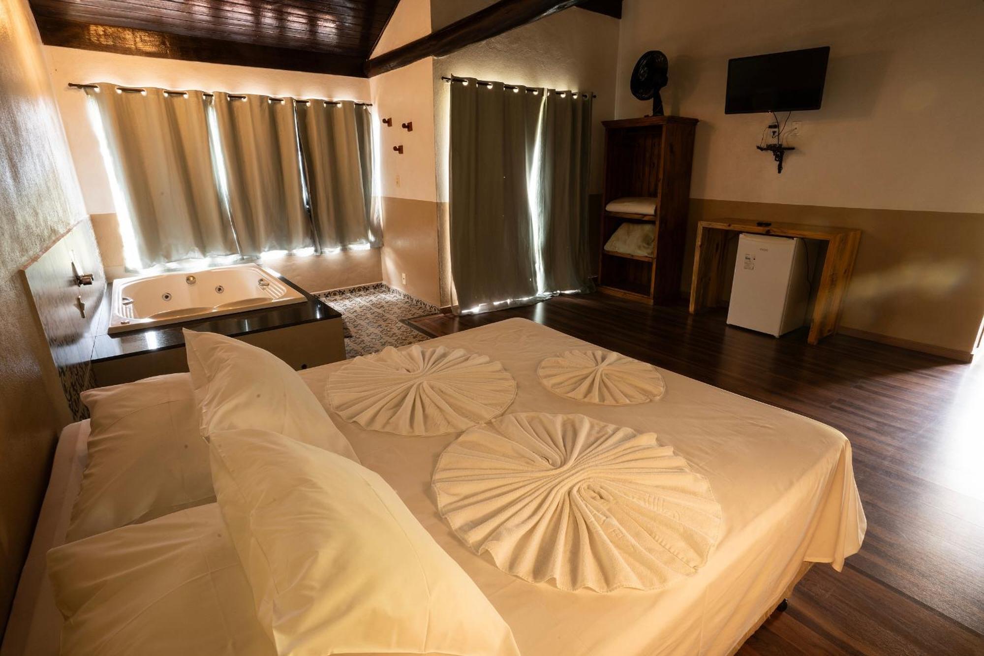 Conceição da Ibitipoca Hotel Alpha Ville Chales מראה חיצוני תמונה